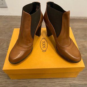 Tod's leather Chelsea boots